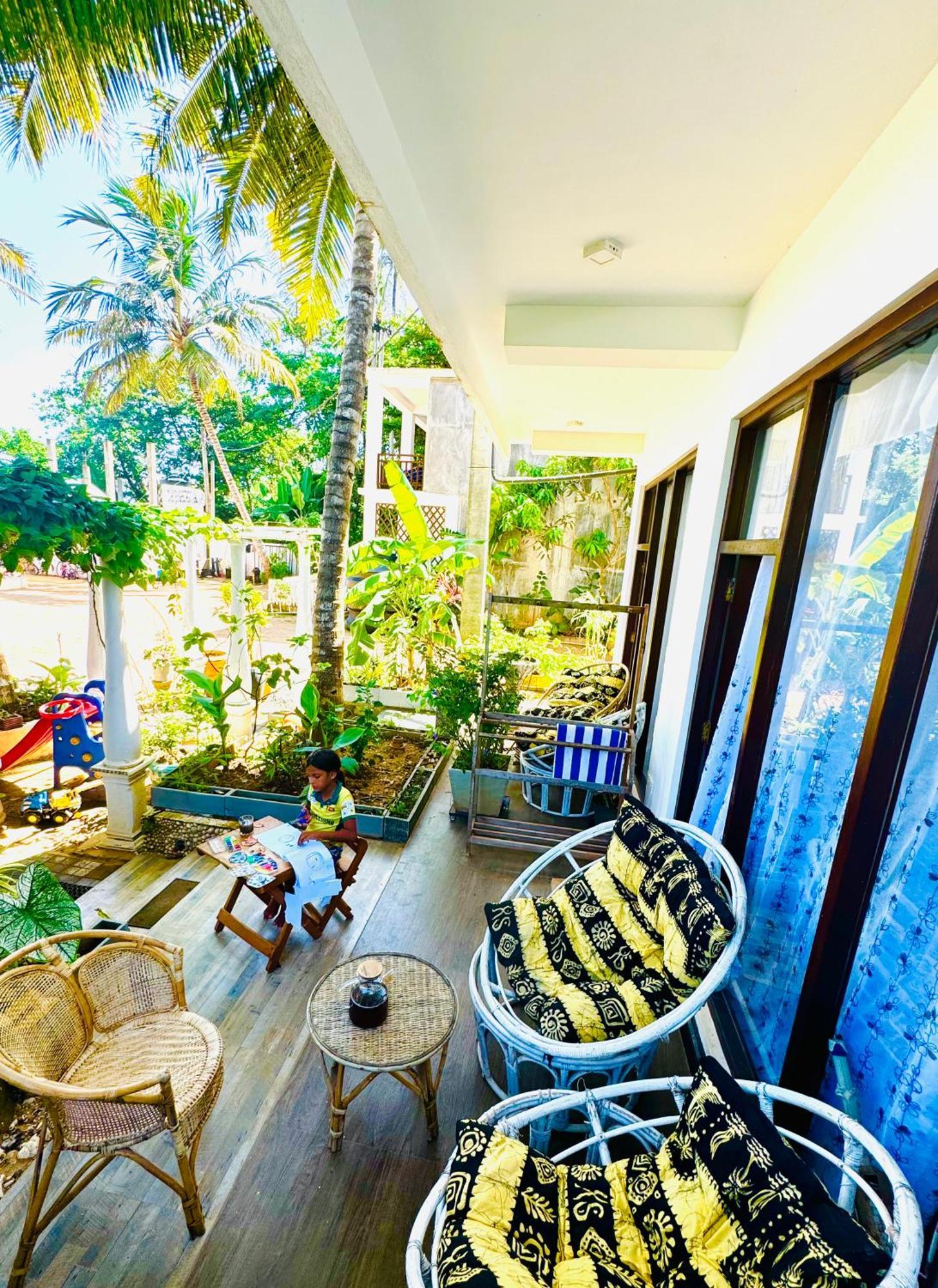 Coconut Palm Beach Restaurant And Rooms Діквелла Екстер'єр фото